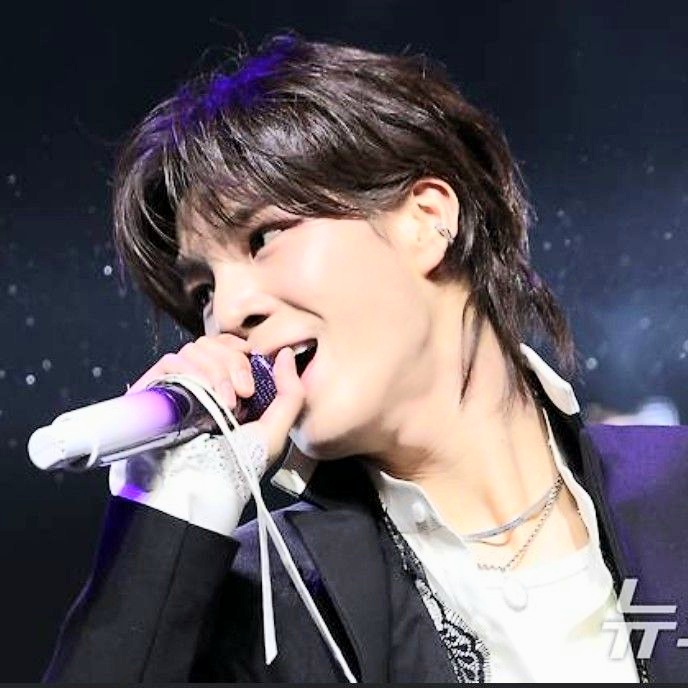 A moment captured by a fan of Jeong Dongwon