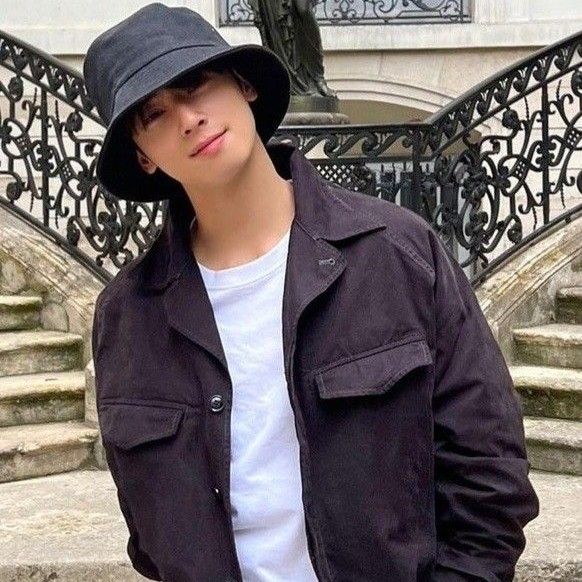 Latest photo of Cha Eunwoo
