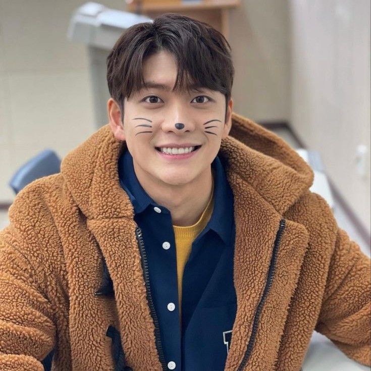 A moment captured by a fan of Kang Taeoh