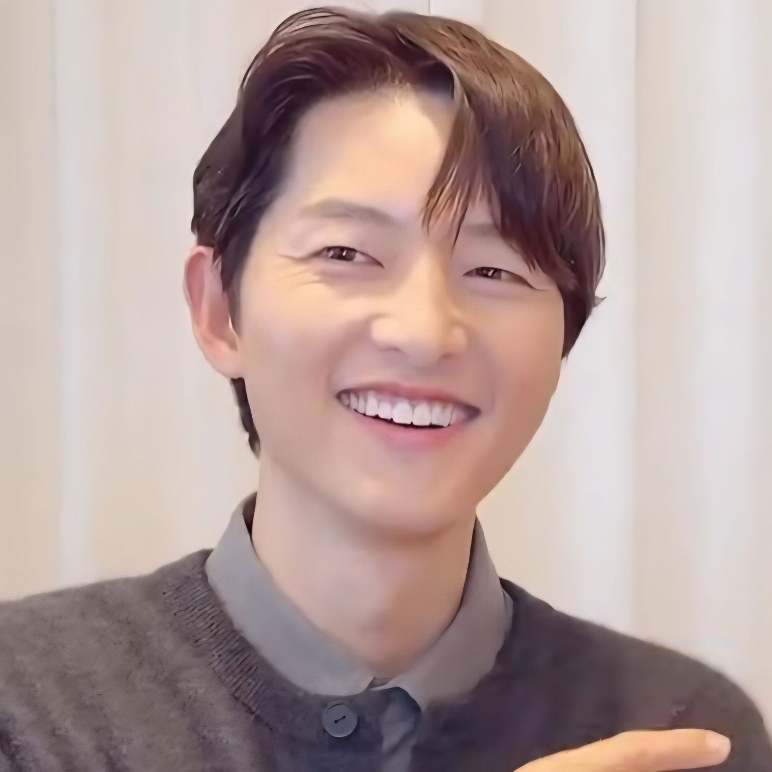Behind-the-scenes cut of Song Joongki