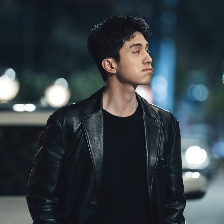 이동욱의 최신 사진
