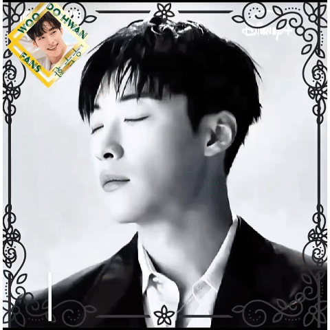 A moment captured by a fan of Woo Dohwan