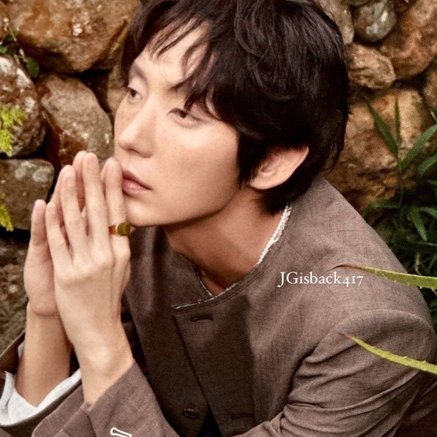 Latest photo of Lee Joongi