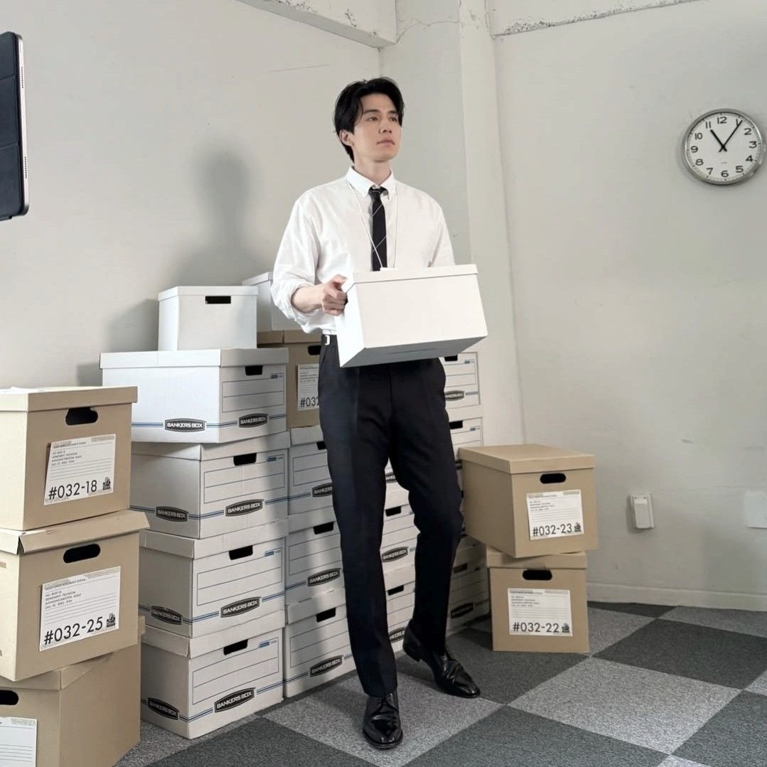 A moment captured by a fan of Lee Dongwook