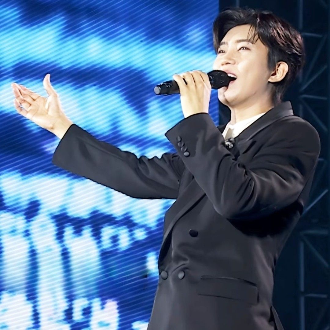 Foto kegiatan terbaru dari Lim Youngwoong