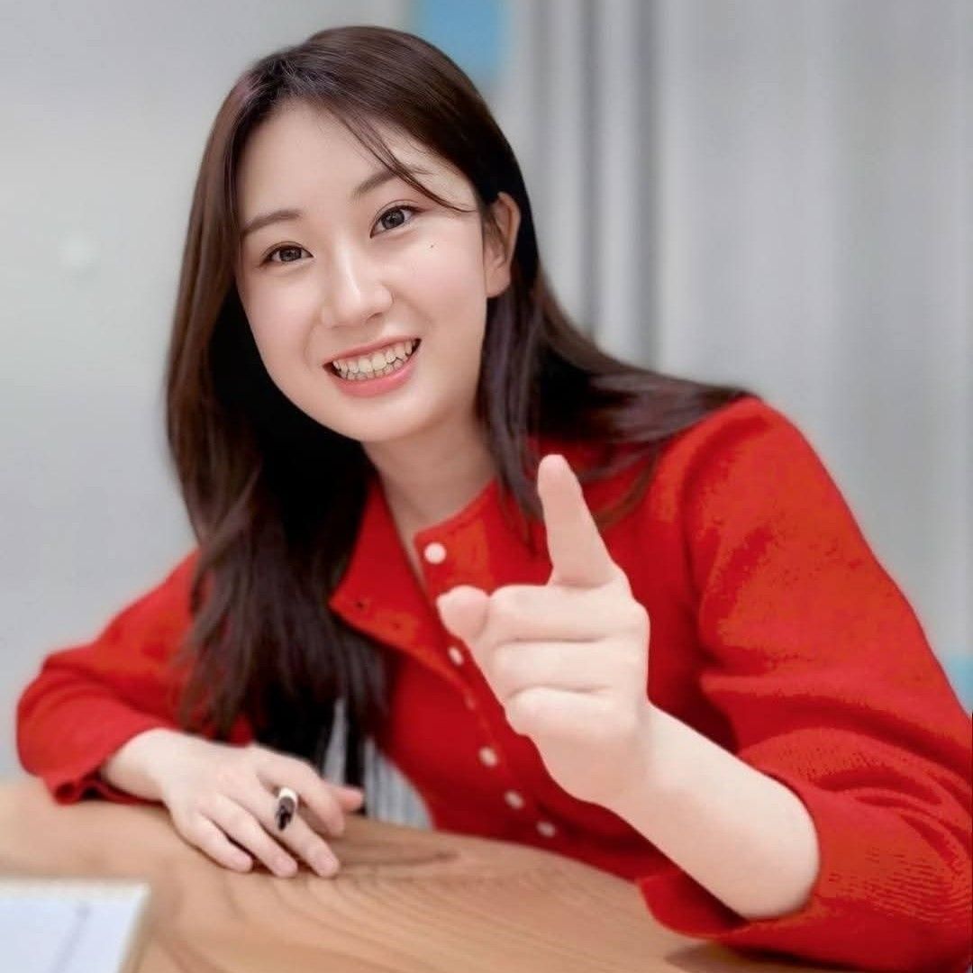 Behind-the-scenes cut of Jeon Yujin