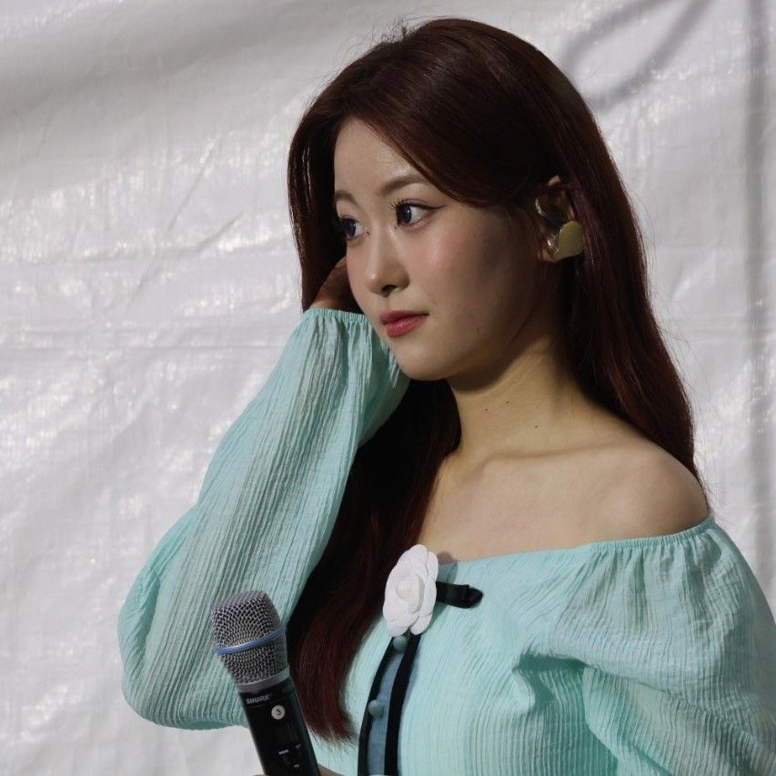 Recent activity shot of Oh Yujin