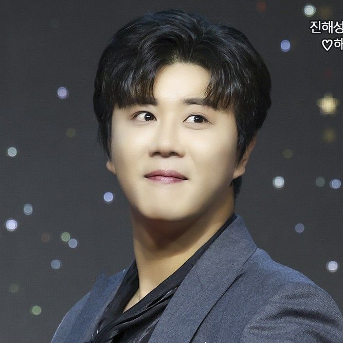 Behind-the-scenes cut of Jin Haesung