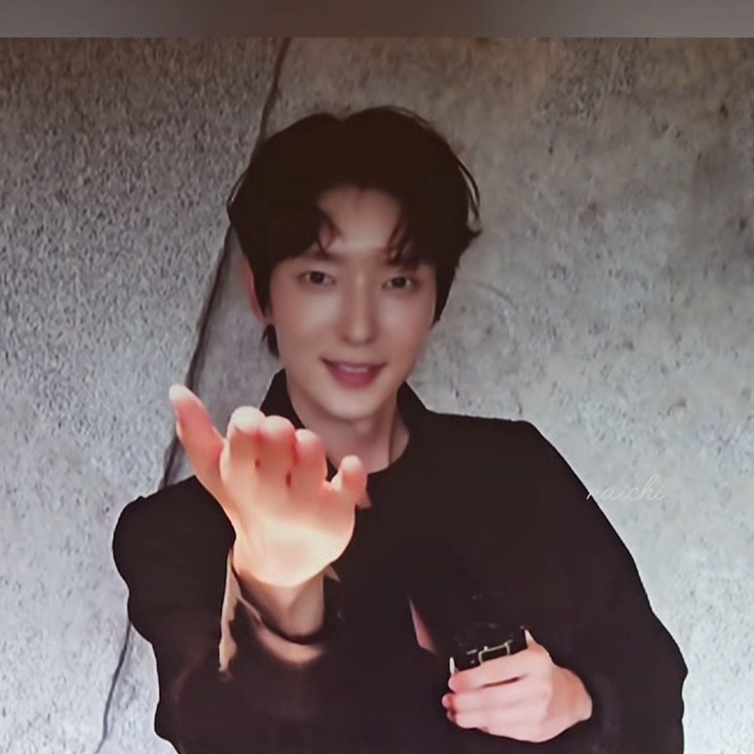 Recent activity shot of Lee Joongi