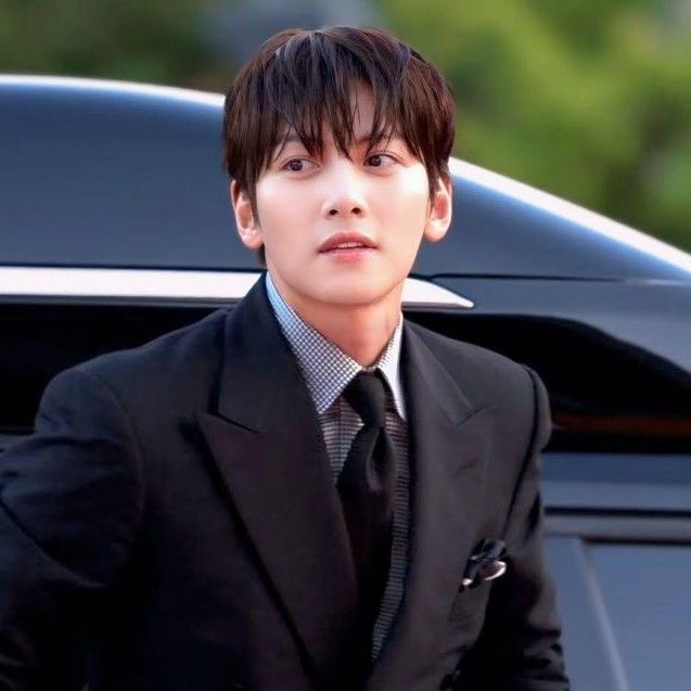 A moment captured by a fan of Ji Changwook