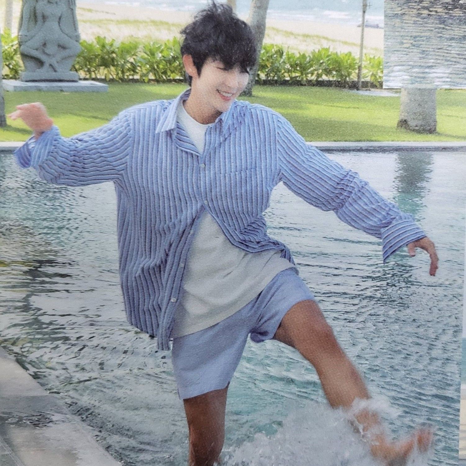 A moment captured by a fan of Lee Joongi