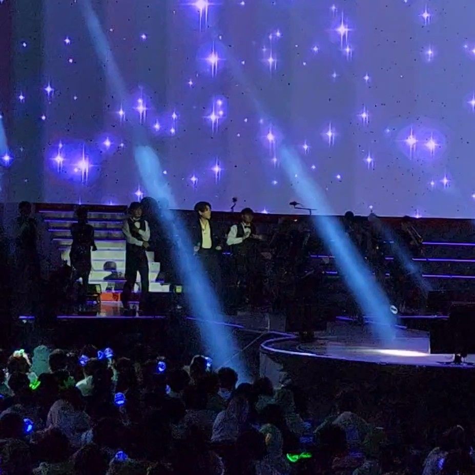 Behind-the-scenes cut of Hwang Youngwoong