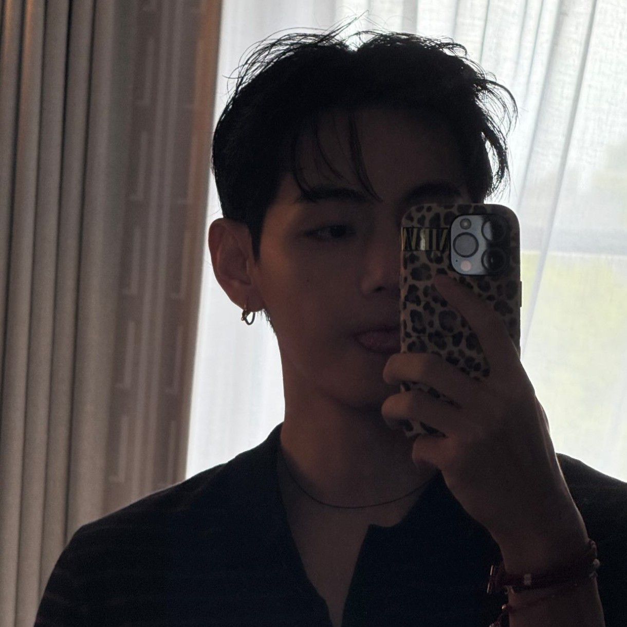 Recent activity shot of Kim Taehyung (V)