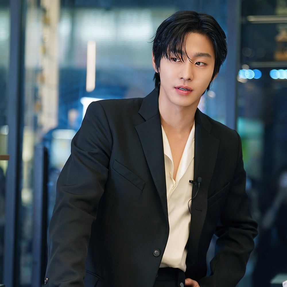 Recent activity shot of Ahn Hyoseop
