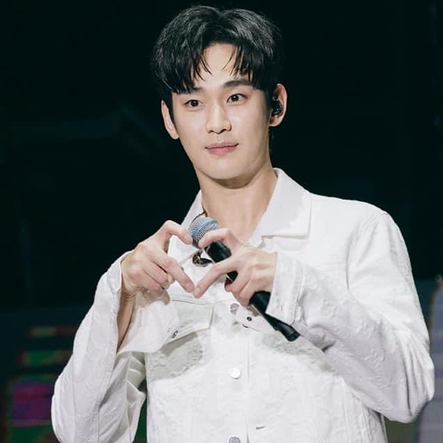 Behind-the-scenes cut of Kim Soohyun