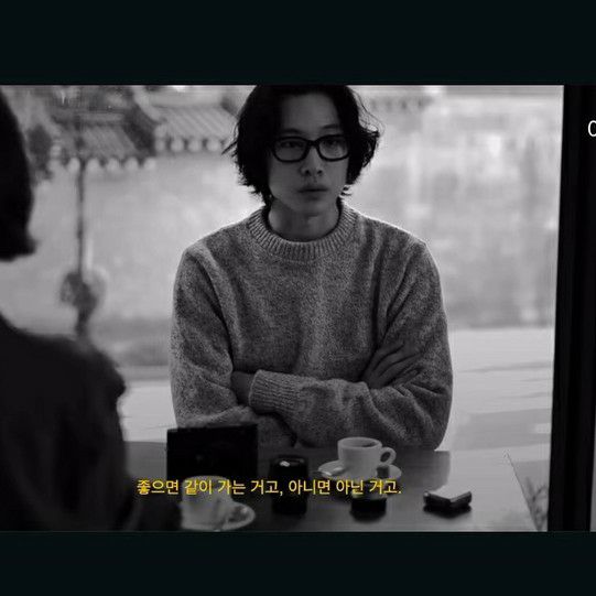 A moment captured by a fan of Lee Jongwon