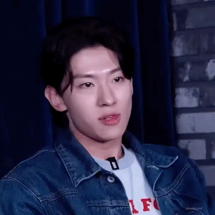 A moment captured by a fan of Dex