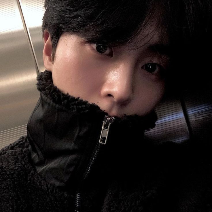 Latest photo of Kim Mujun