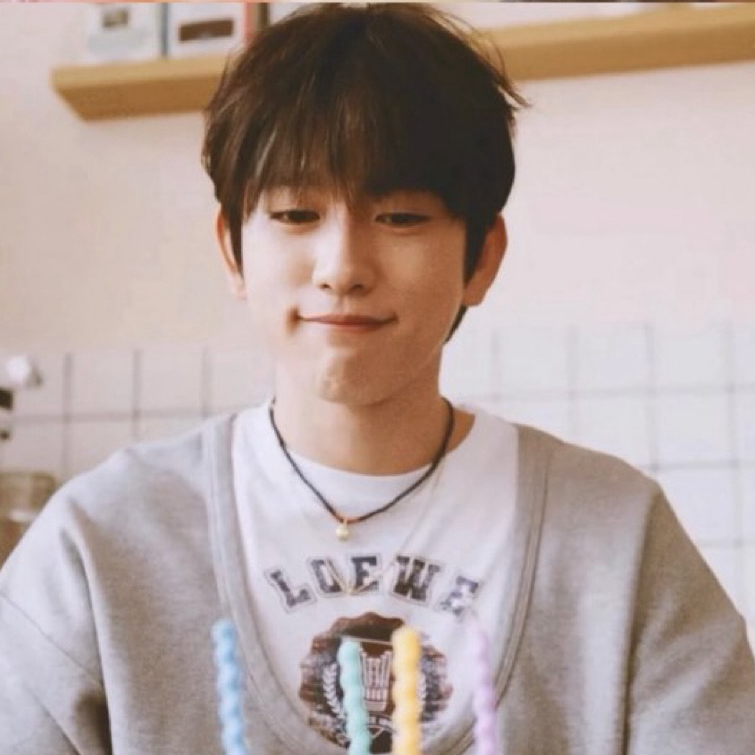 パク・ジニョンのビハインドカット