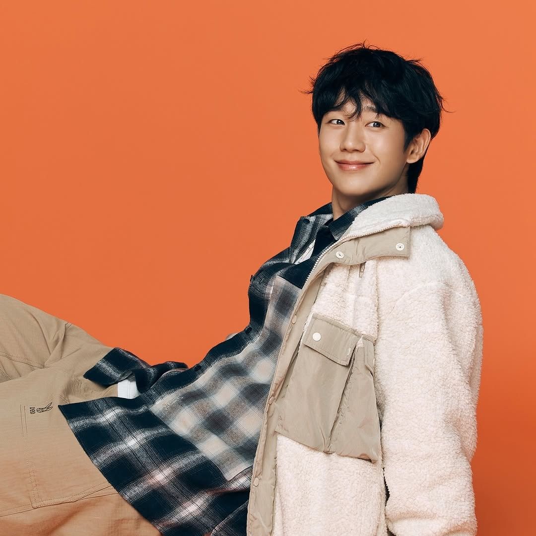 Behind-the-scenes cut of Jung Haein