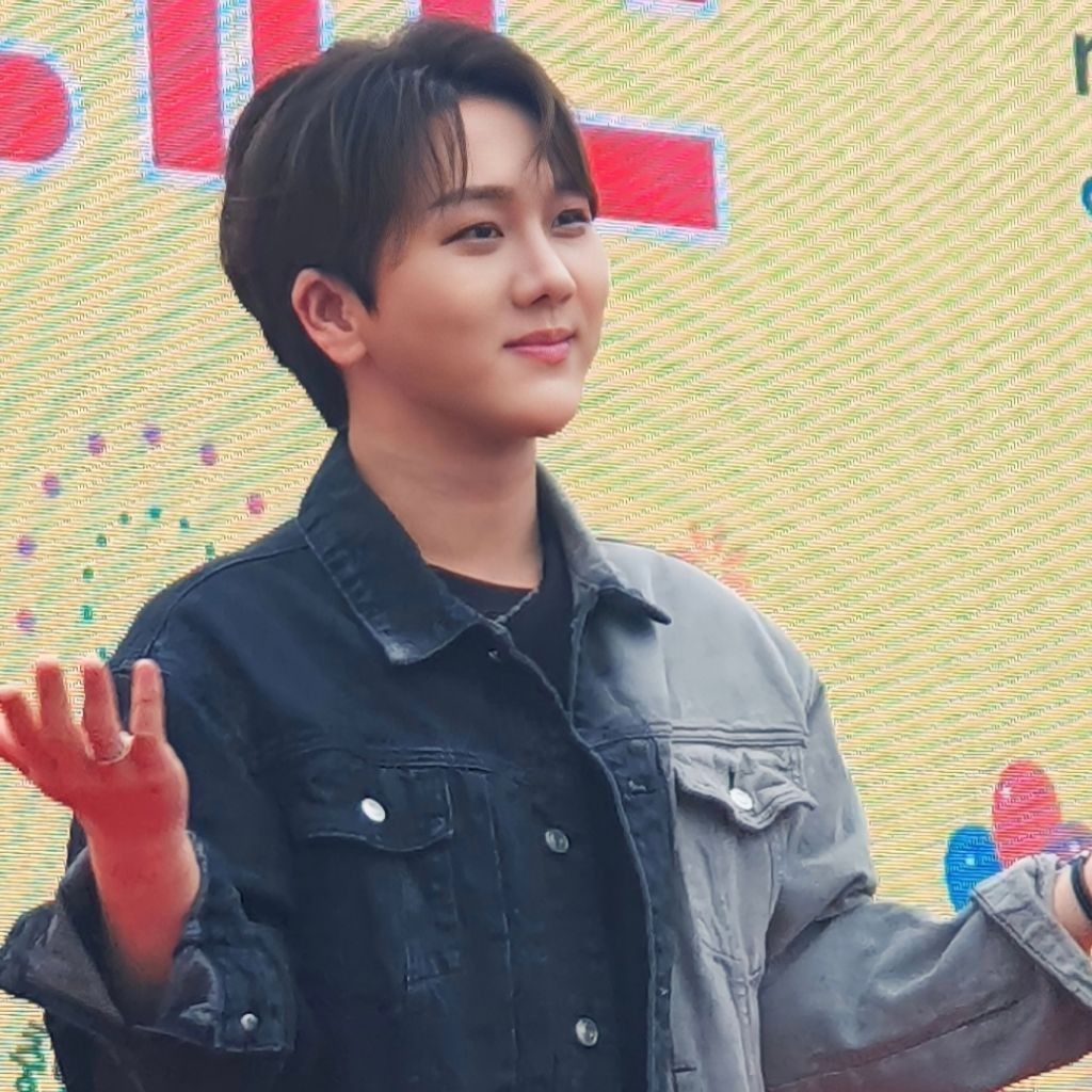 A moment captured by a fan of Kim Soochan