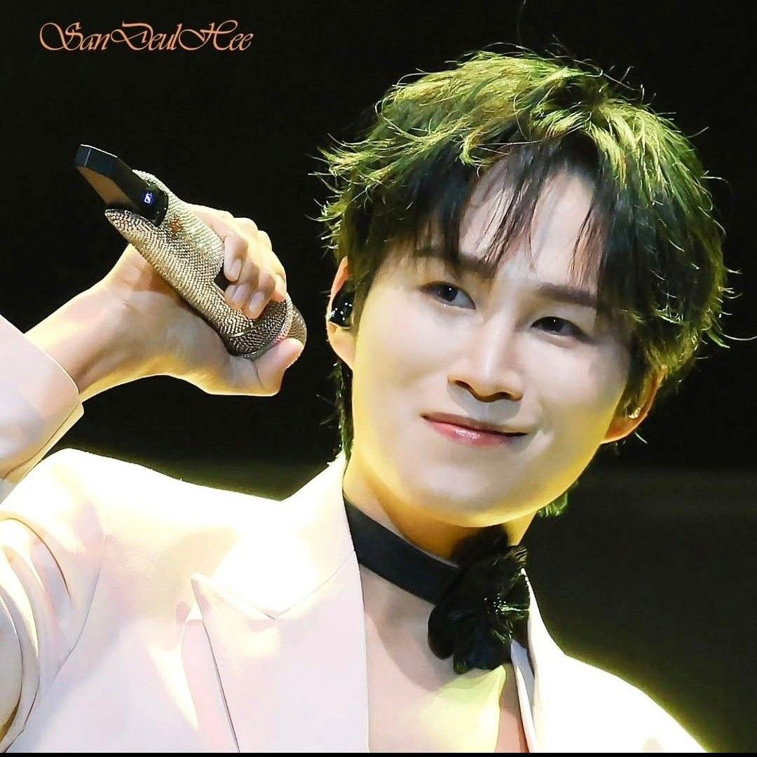 粉丝拍下的金熙栽瞬间