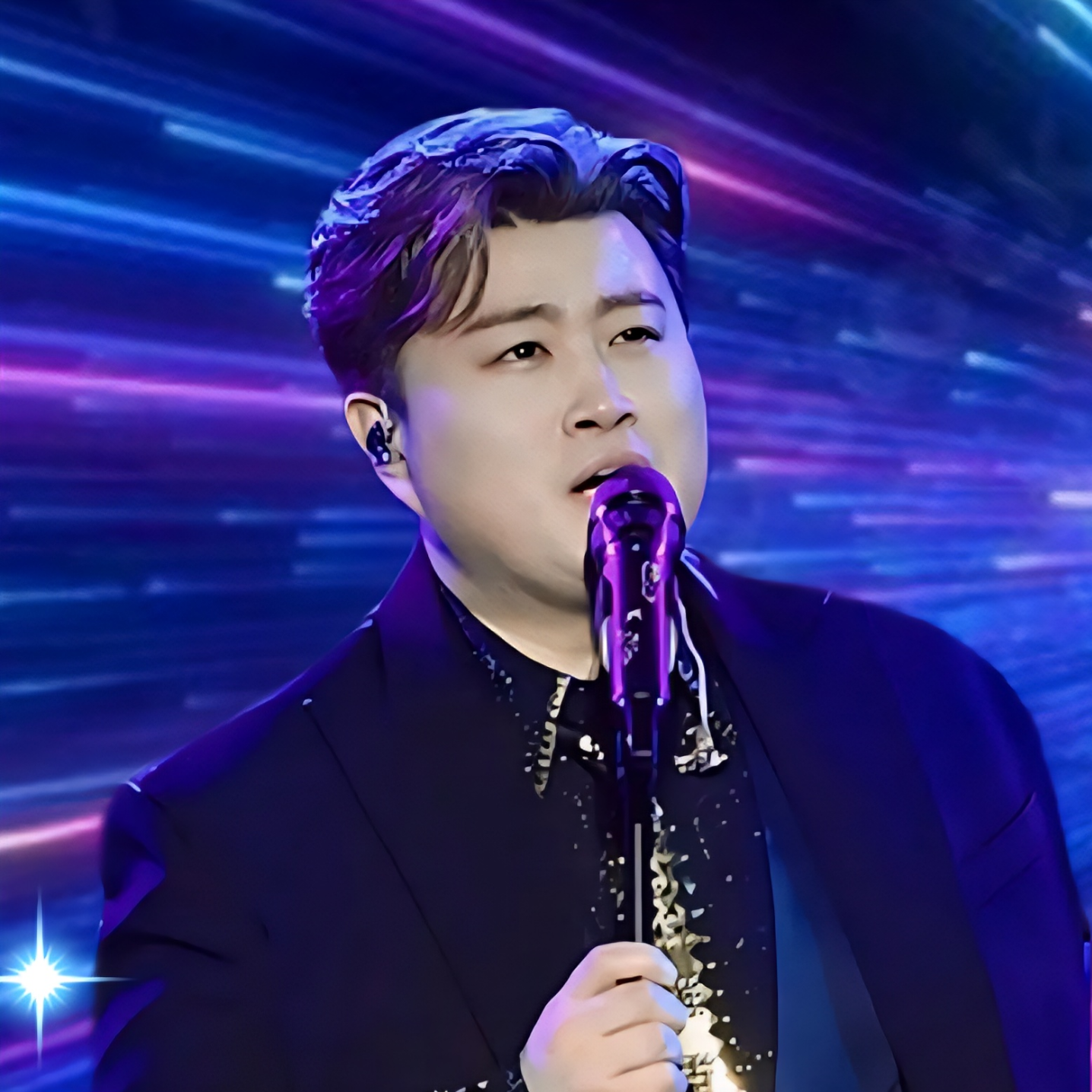 Recent activity shot of Kim Hojoong