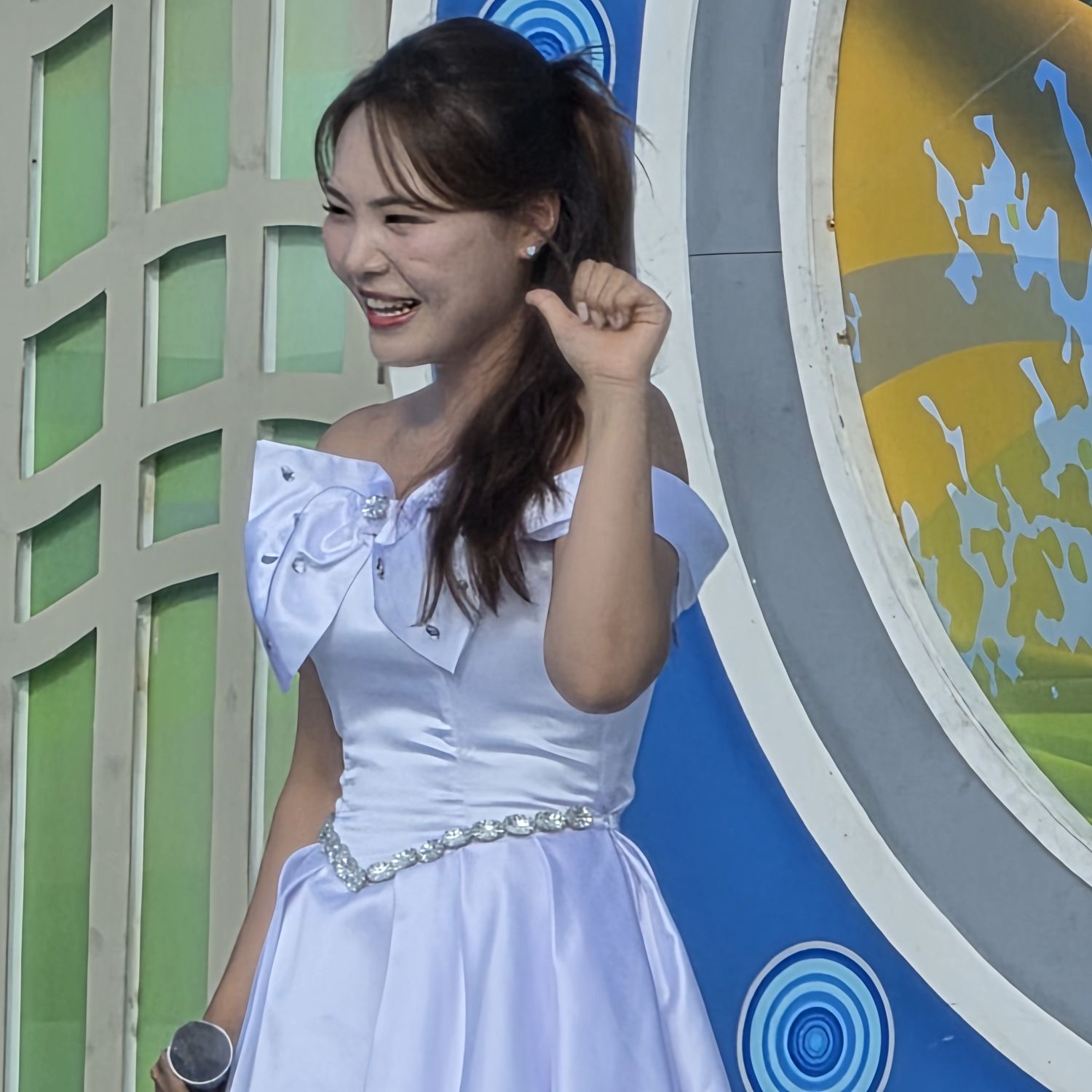 A moment captured by a fan of Miss Kim