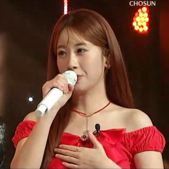Behind-the-scenes cut of Oh Yujin