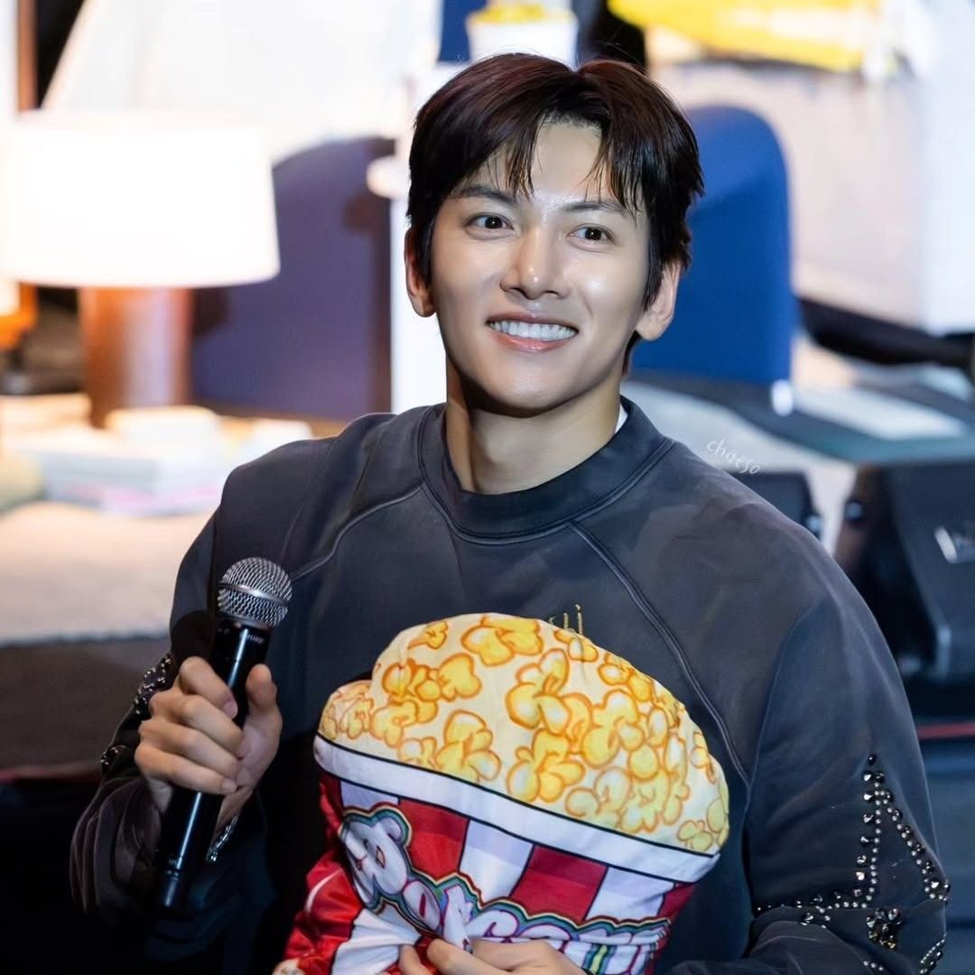 Latest photo of Ji Changwook