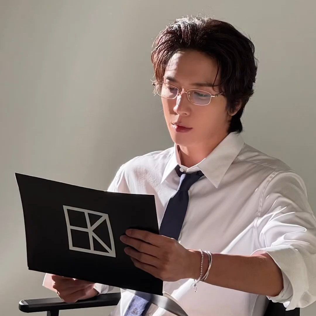 A moment captured by a fan of Jung Yonghwa