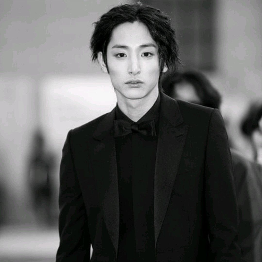 Behind-the-scenes cut of Lee Soohyuk