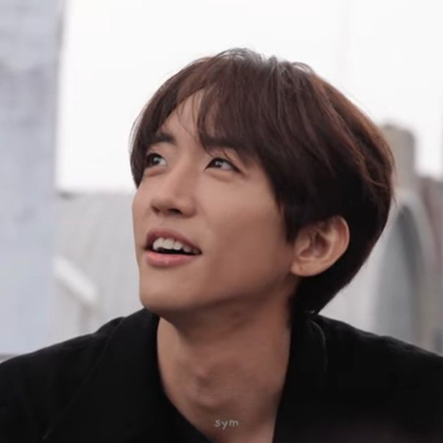 Latest photo of Lee Seungyoon