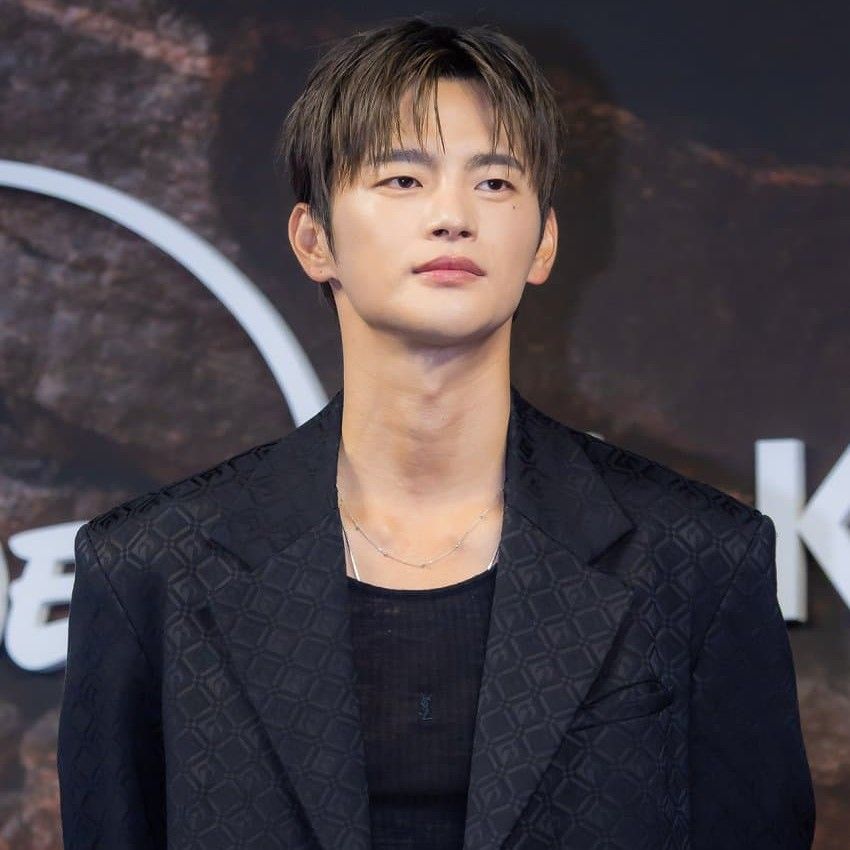 Latest photo of Seo Inguk
