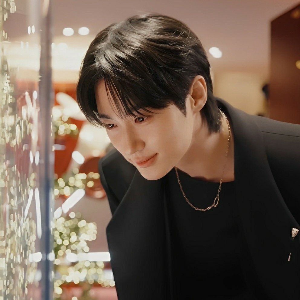 Latest photo of Byeon Wooseok