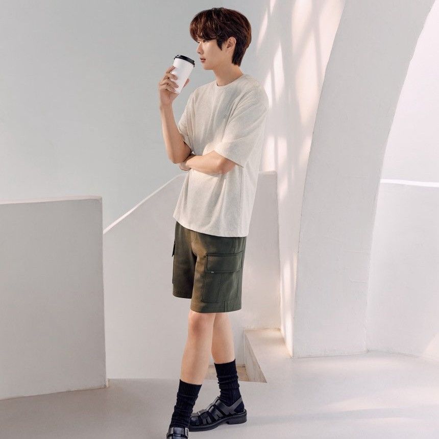 A moment captured by a fan of Choi Wooshik
