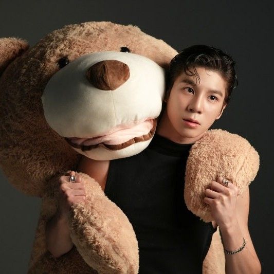 Latest photo of Jeong Dongwon