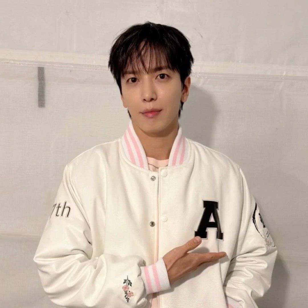 Recent activity shot of Jung Yonghwa
