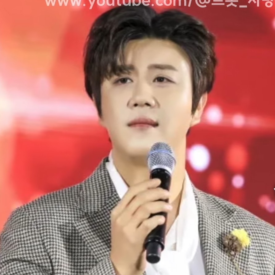 Behind-the-scenes cut of Jin Haesung