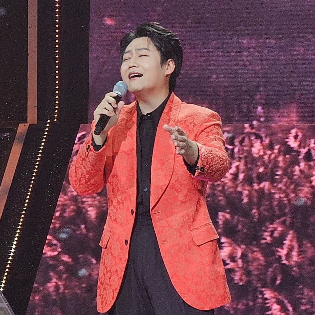 Latest photo of Min Soohyun