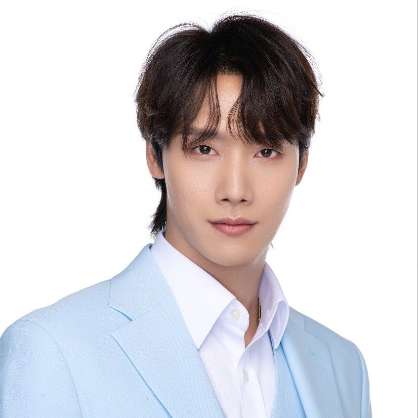 Behind-the-scenes cut of Choi Woojin