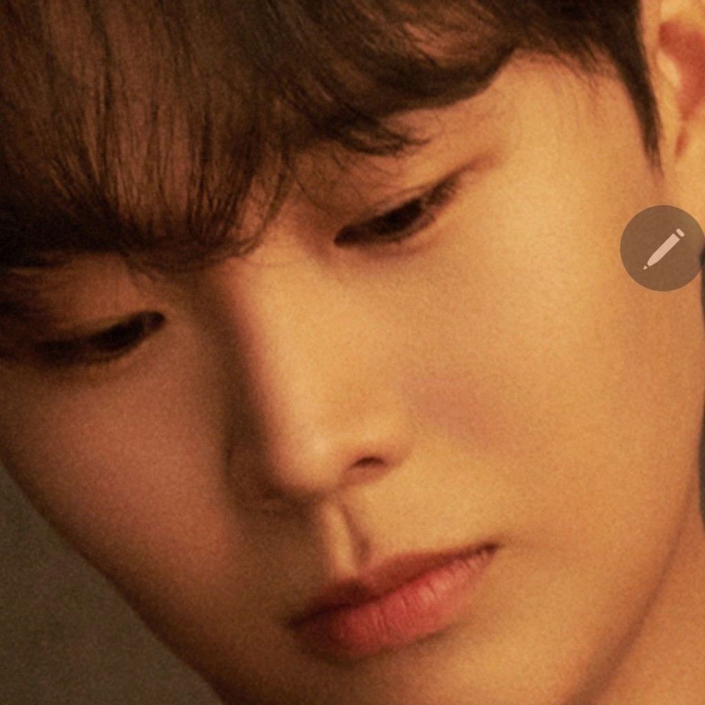 Recent activity shot of Song Minjun