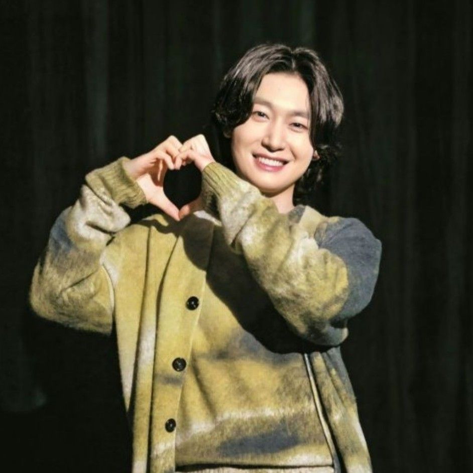 Latest photo of Kim Yongbin