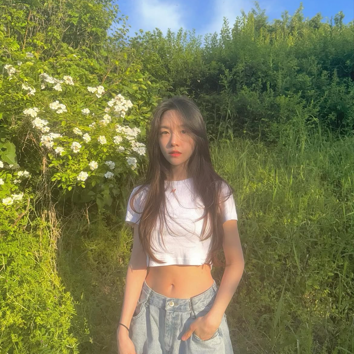 Behind-the-scenes cut of Minah