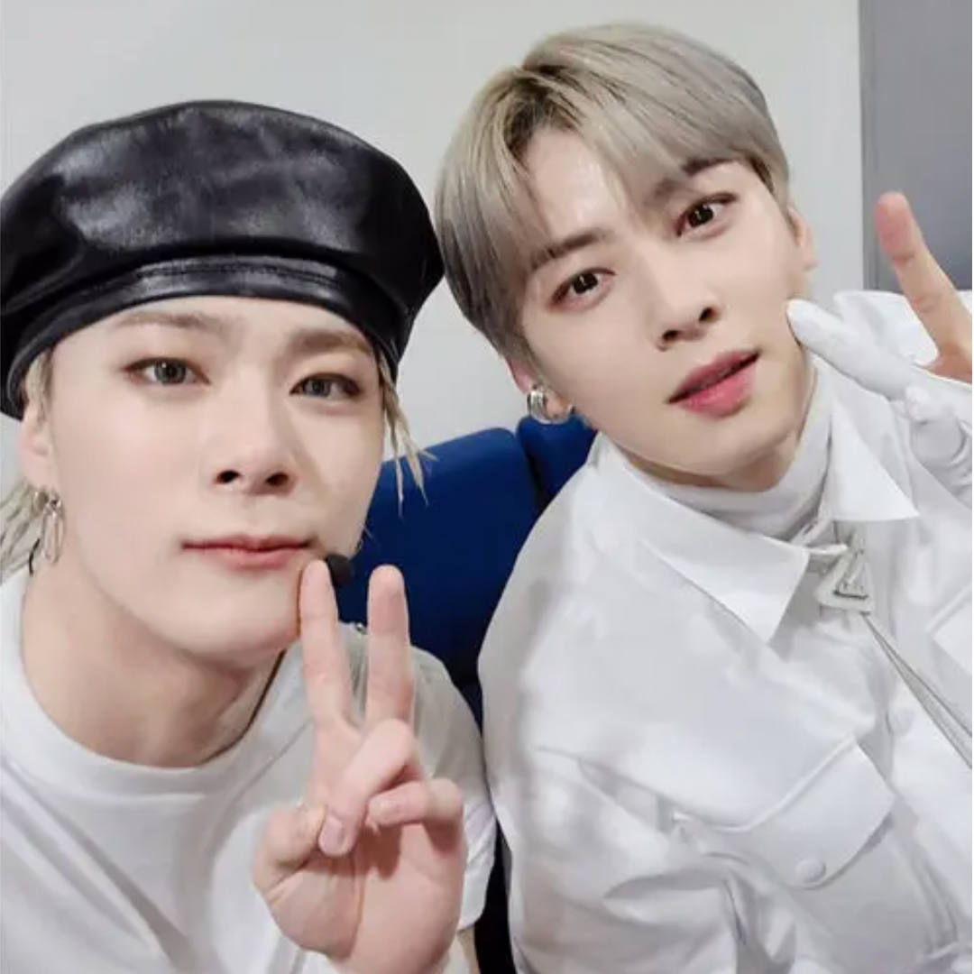 A moment captured by a fan of Cha Eunwoo