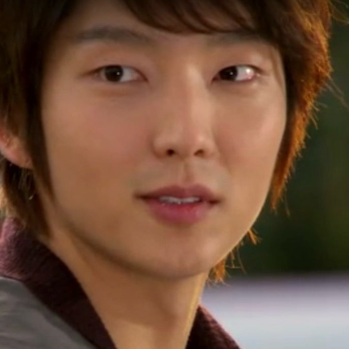 Foto terbaru dari Lee Joongi