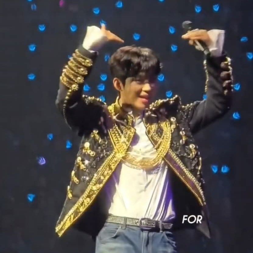 Cuplikan di balik layar dari Lim Youngwoong