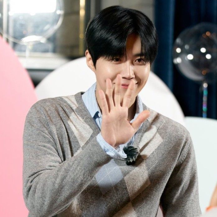 A moment captured by a fan of Kim Seonho