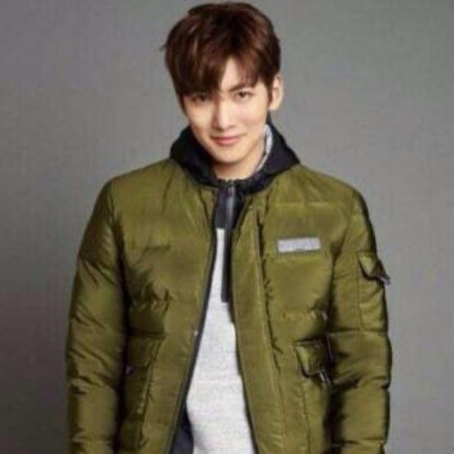 Behind-the-scenes cut of Ji Changwook