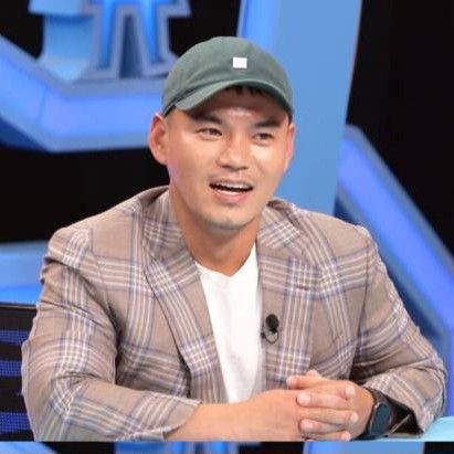 Behind-the-scenes cut of Lee Jung